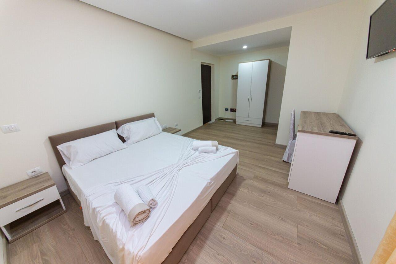 Hotell Esal Durrës